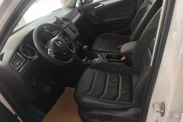 Used Volkswagen Tiguan L 2018 330TSI Automatic Two-Wheel Drive Comfort Edition Left Front Seat