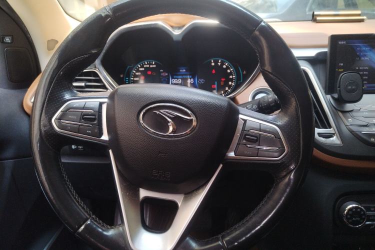 Used Soueast DX7 2015 1.5T Automatic Prestige Model
