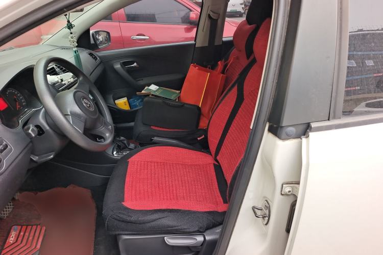 Used Volkswagen Polo 2011 1.4L Automatic ZhiShang Version
