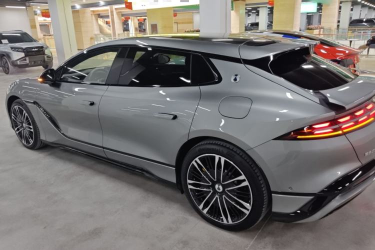 Used Denza Z9GT 2024 1100 Four-Wheel Drive Ultra Version