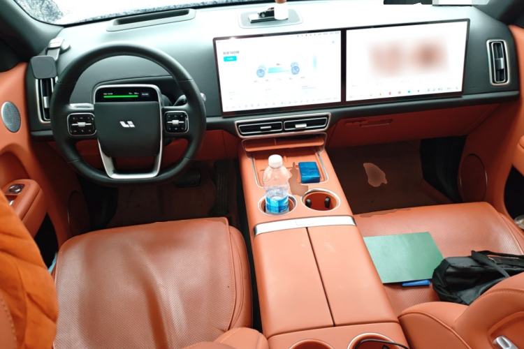 Used Li Auto L8 2024 Pro Model Center Console