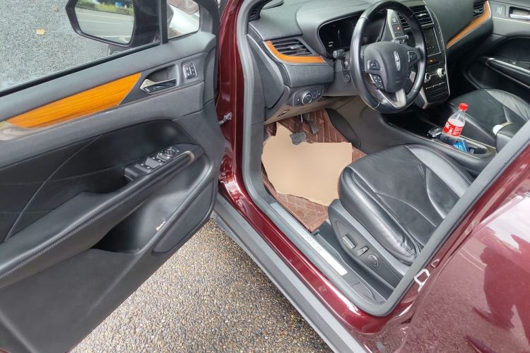 Used Lincoln MKC 2017 2.0T Two-Wheel-Drive Luxury Edition