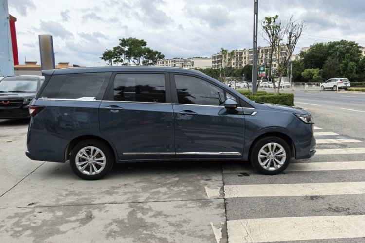 Used Wuling Jiachen 2022 1.5T Manual Comfort & Dynamic Version