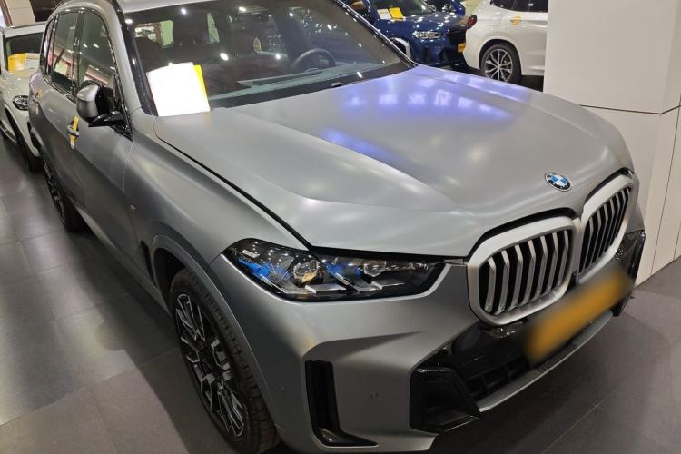 Used BMW X5 2023 xDrive 40Li M Sport Night Edition Package
