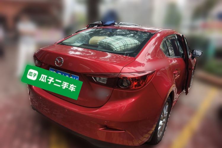 Used Mazda 3 Axela 2016 Sedan 1.5L Automatic Comfort Model