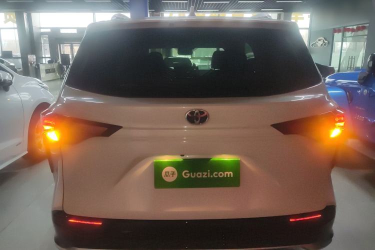 Used Toyota Granvia 2024 2.5L Hybrid Prestige ULTRA Edition
