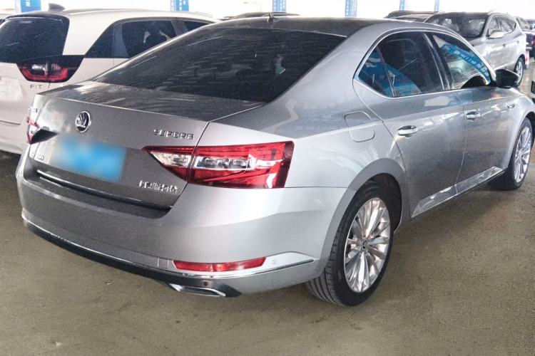 Used Skoda Superb 2018 TSI380 DSG Flagship Edition China V Standard Rear Right 45 Deg