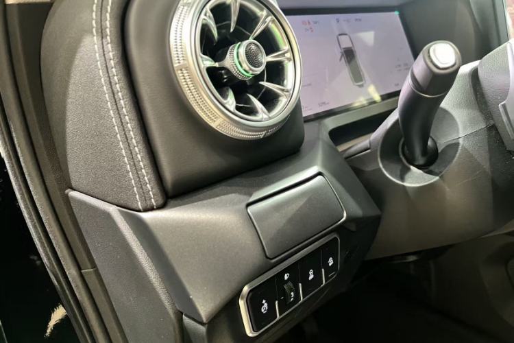 Used Tank 300 2025 2.0T Challenger