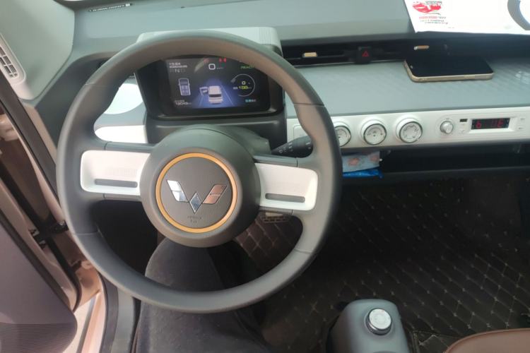 Used Wuling Hongguang MINIEV 2022 GAMEBOY 200km Gaming Edition with Lithium Iron Phosphate Center Console