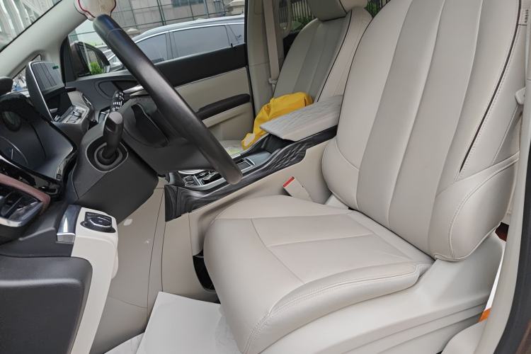 Used Buick GL8 2020 Land Business Class 652T Premium Model Left Front Seat