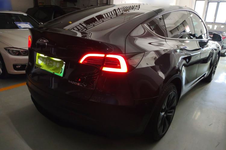 Used Tesla Model Y 2024 Rear-Wheel-Drive Version

