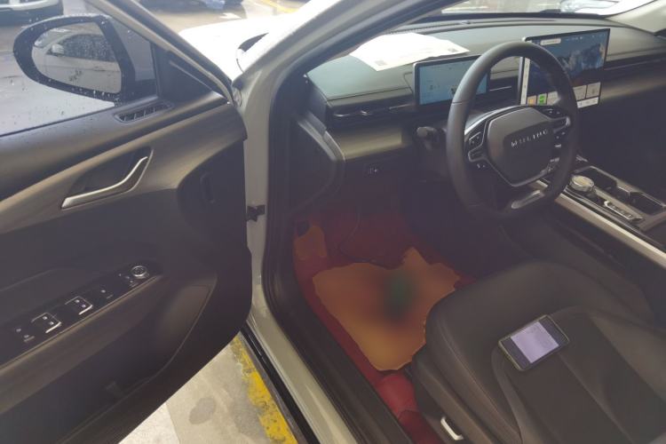 Used Wuling Xingguang 2024 Co-Creation Edition 510 Advanced Model
