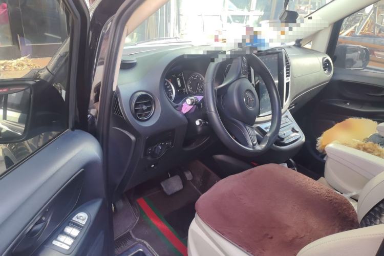 Used Mercedes-Benz Vito 2018 2.0T Elite Version 7 Seats China V Emission Standard
