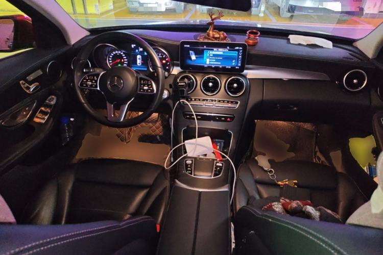 Used Mercedes-Benz C-Class 2019 C 260 L Sport Edition Center Console