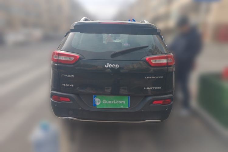 Used Jeep Cherokee 2017 2.0L Superior Edition