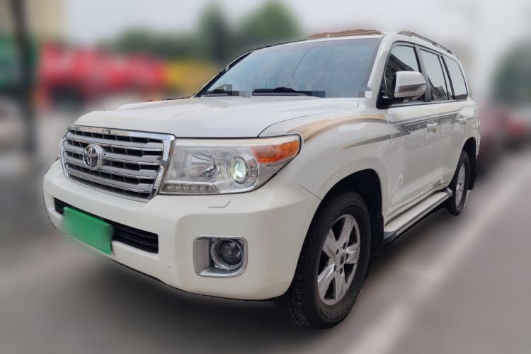 Used Toyota Land Cruiser Automatic all‑wheel drive, 4.0L, 8 seats, parallel import