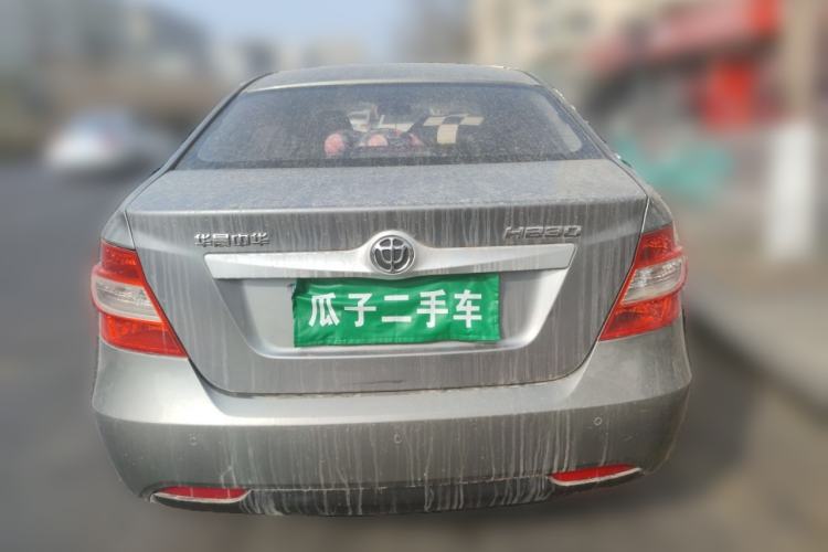 Used Brilliance H230 2012 1.5L AMT Sunroof Version
