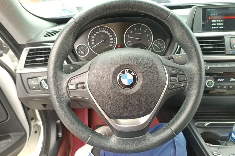Used BMW 3 Series GT 2018 320i Sport Edition Steering Wheel