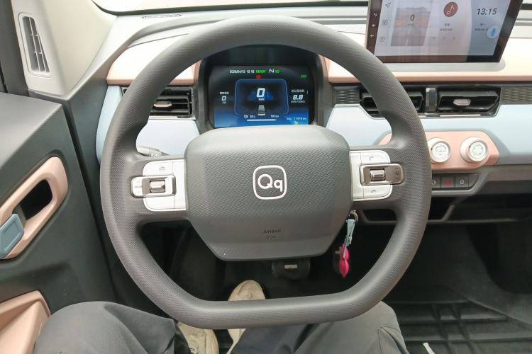 Used Chery QQ Ice Cream 2024 Youth Edition 205km Milkshake Steering Wheel