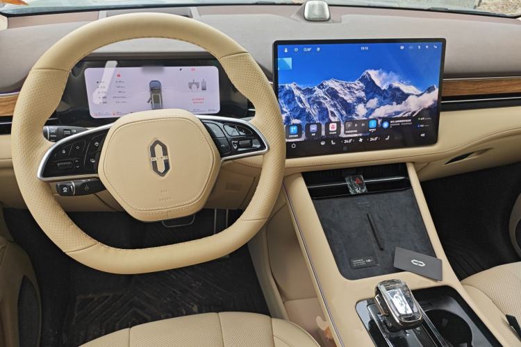 Used Hima AITO M7 2024 1.5T Intelligent Driving 4WD Max Edition 5 Seats Steering Wheel