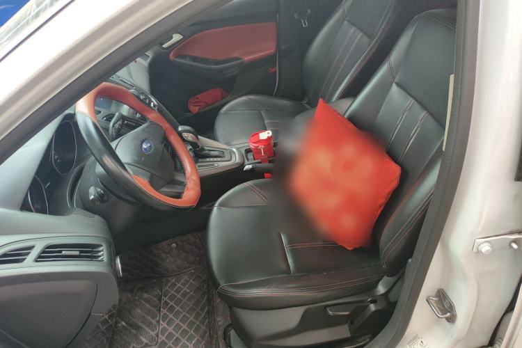 Used Ford Focus 2017 Hatchback 1.6L Automatic Comfort Plus SmartDrive Edition Left Front Seat