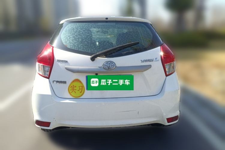 Used Toyota YARiS L Zhi Xuan 2015 1.5E Automatic Charm Edition
