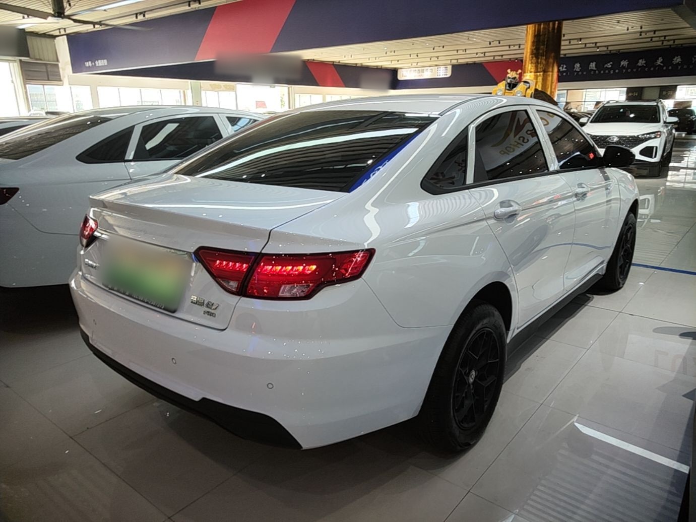 Geely Auto Emgrand New Energy 2022 EV Pro Ride-Hailing Version Lithium Iron Phosphate — снимка 6