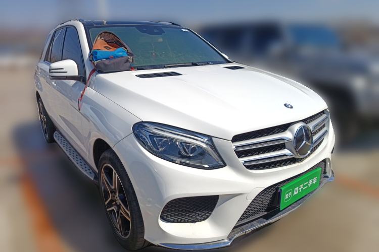 Used Mercedes-Benz GLE 2016 GLE 320 4MATIC Dynamic Edition Front Right 45 Deg