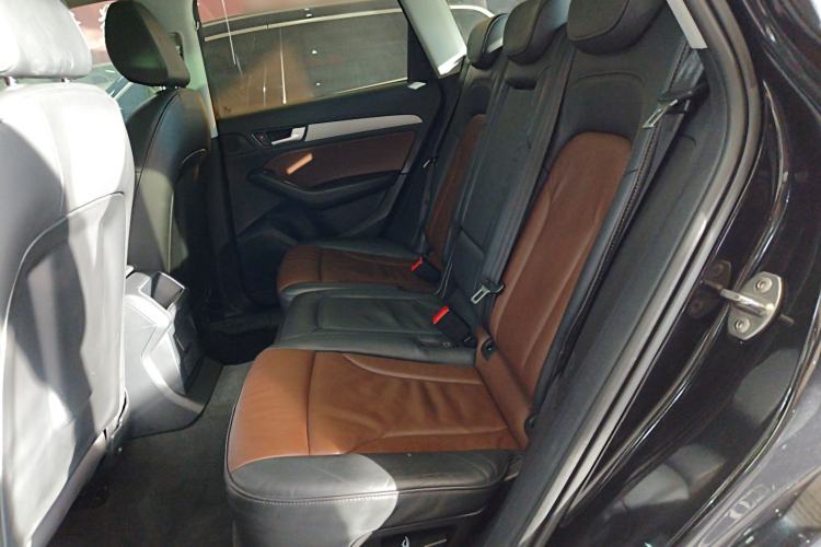 Used Audi Q5 2017 Plus 40 TFSI Ambition Model