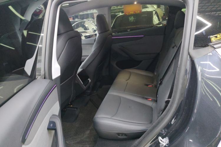 Used Tesla Model Y 2025 Rear-Wheel-Drive Version