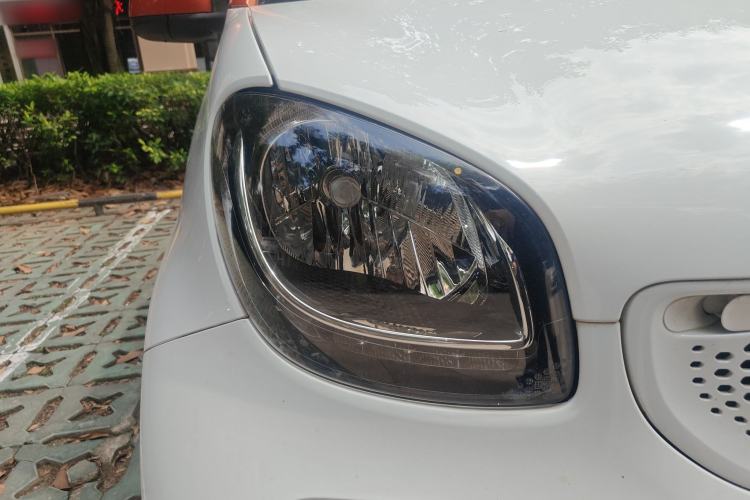 Used smart fortwo 2015 1.0L 52 kW Hardtop Passion Edition