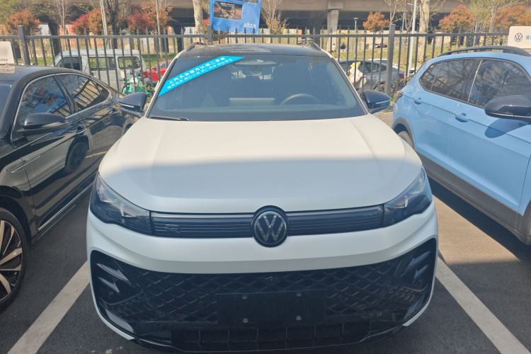 Used Volkswagen Tiguan L 2024 PRO 380TSI Four-Wheel Drive R-Line Prestige Edition Front