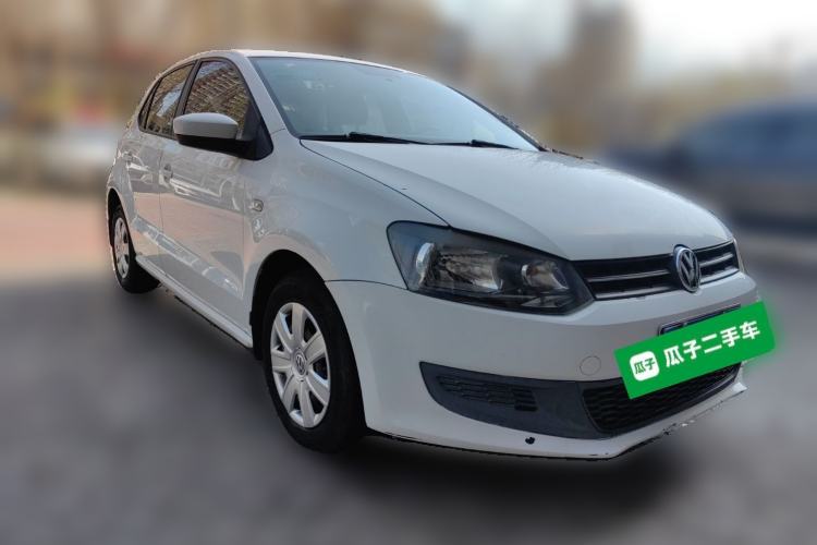 Used Volkswagen Polo 2013 1.4L Manual Fashion Edition Front Right 45 Deg