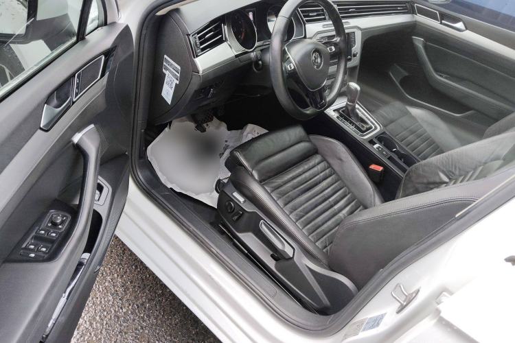 Used Volkswagen Variant 2017 380TSI Two-Wheel Drive Comfort Edition
