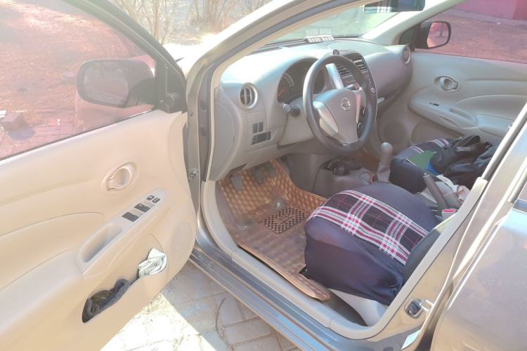 Used Nissan Sunny 2015 1.5XE Manual Comfort Edition Driver Seat