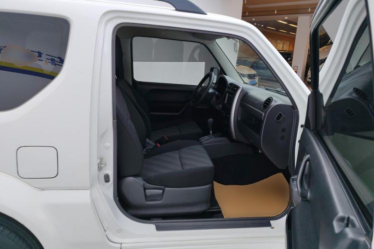 Used Suzuki Jimny 2015 1.3L AT JLX Navigation Edition