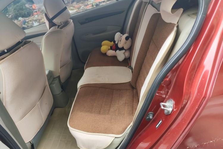 Used Honda City Classic 2012 1.5L manual Comfort version
