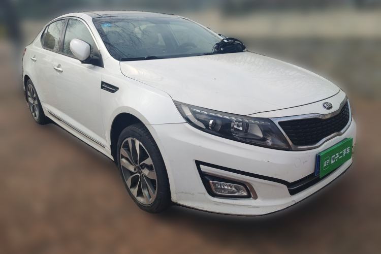 Used Kia K5 2014 2.0L Automatic LUXURY Front Right 45 Deg