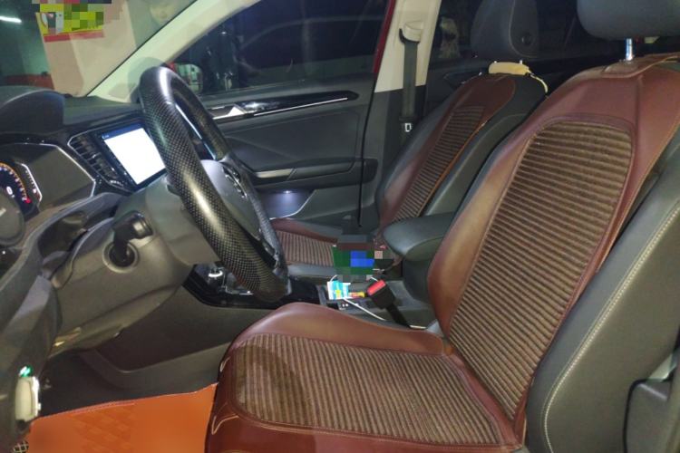 Used Volkswagen T-ROC 2021 Revised Version 280TSI DSG Two-Wheel Drive Comfort & Smart Connectivity Edition Left Front Seat