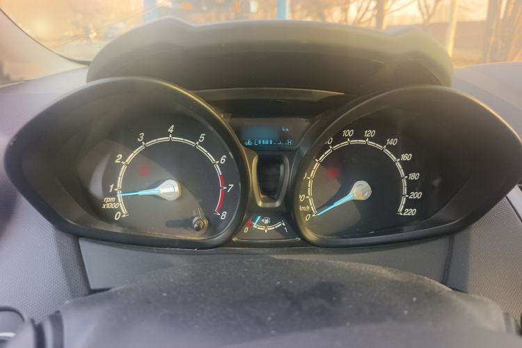 Used Ford Fiesta 2013 Sedan 1.5L Manual Fashion Edition
