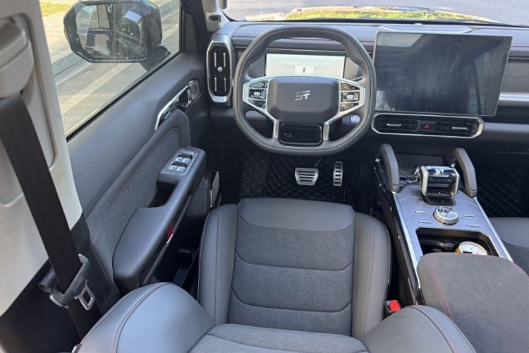 Used JETOUR Traveler 2023 2.0T All-Wheel-Drive CrossPRO