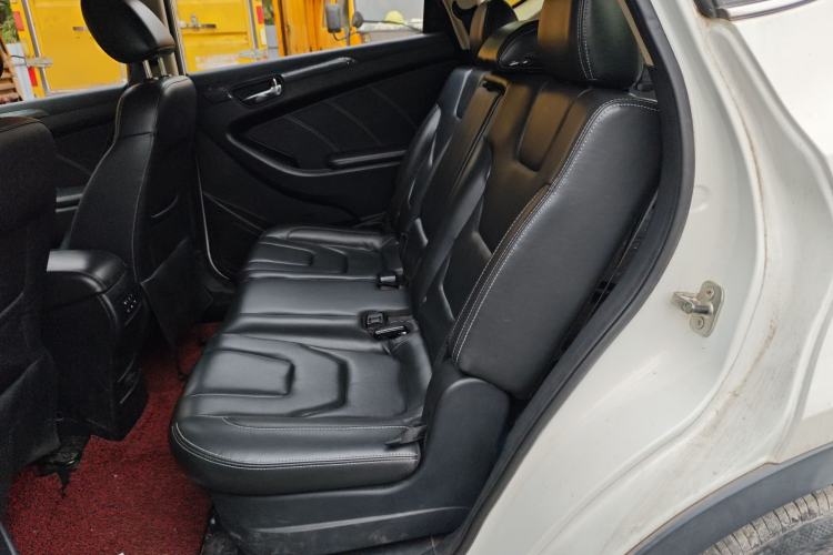 Used Dongfeng Fengon 580 2016 1.5T Manual Luxury Edition
