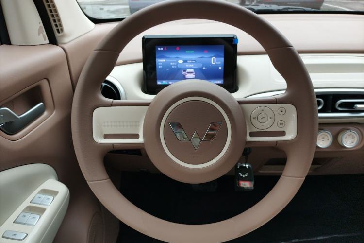 Used Wuling Hongguang MINIEV 2025 Four-Door Version Advanced Edition
