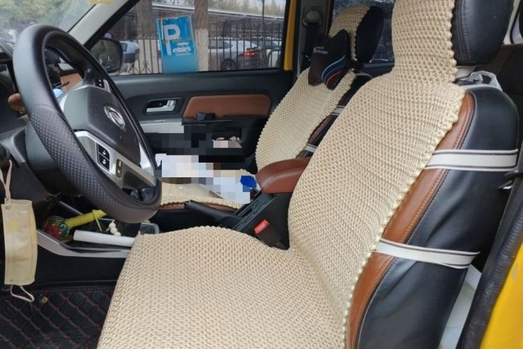 Used Dongfeng Ruichi 2018 2.5T Diesel Two-Wheel Drive Luxury Version ZD25T5
