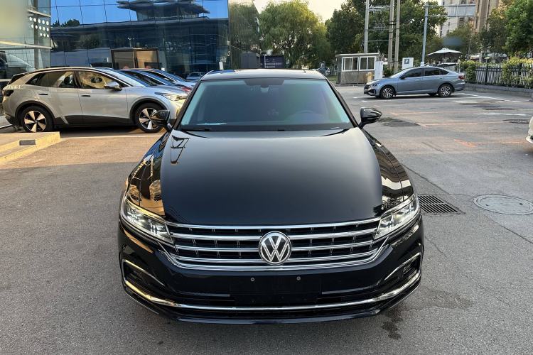 Used Volkswagen Phideon 2021 380TSI Luxury Edition
