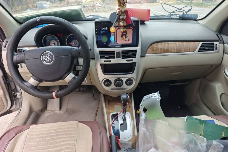 Used Buick Excelle 2015 1.5L Automatic Classic Model
