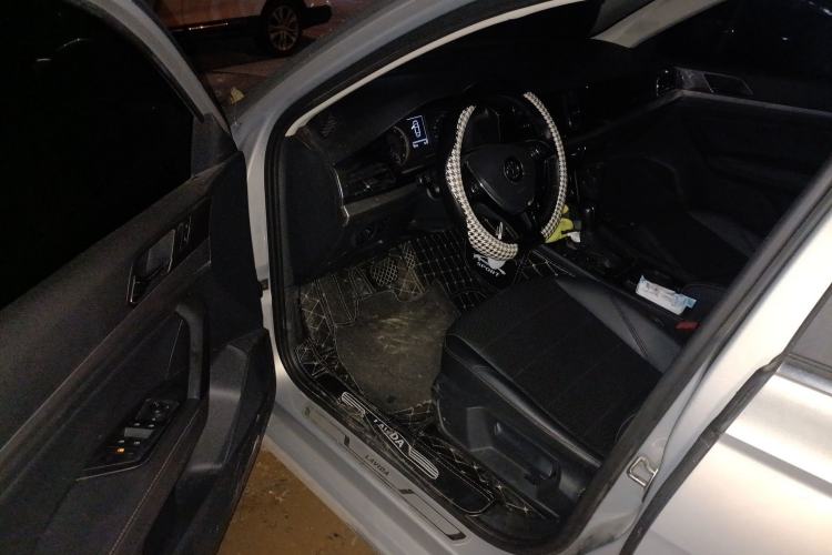 Used Volkswagen Lavida 2018 1.5L Automatic Comfort Edition China V Standard Driver Seat