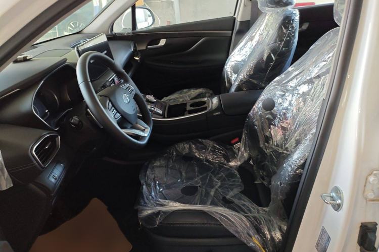 Used Hyundai Santa Fe 2023 Traveler 380T GDi Automatic Two-Wheel Drive GLX Elite Edition
