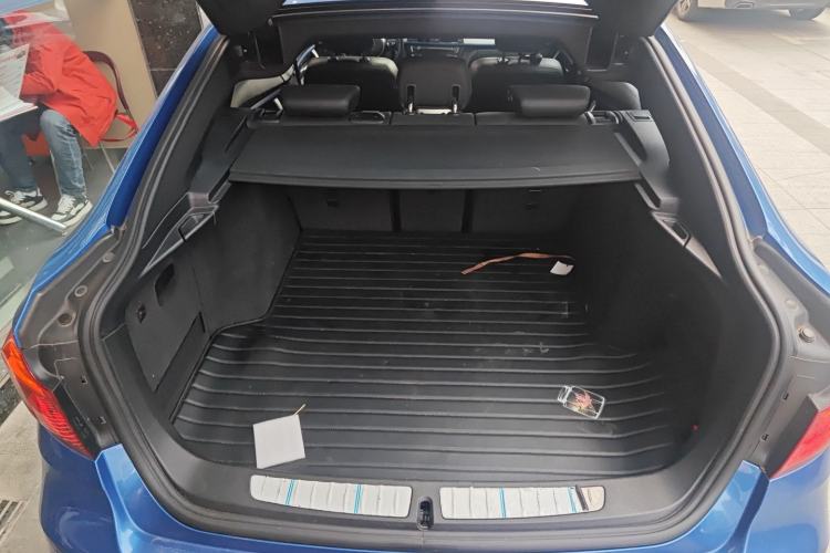 Used BMW 3 Series GT 2016 320i Design Package Edition Trunk