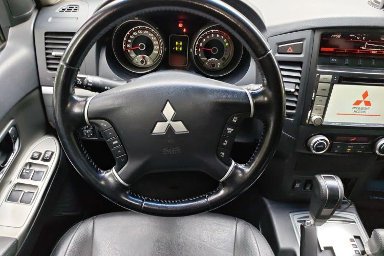 Used Mitsubishi Pajero 2014 3.0L Elite Upgrade Edition
